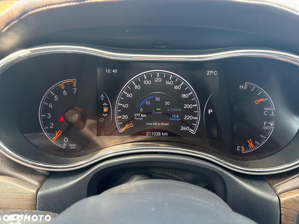 Jeep Grand Cherokee 5.7 V8 HEMI 4WD Automatik Overland - 12