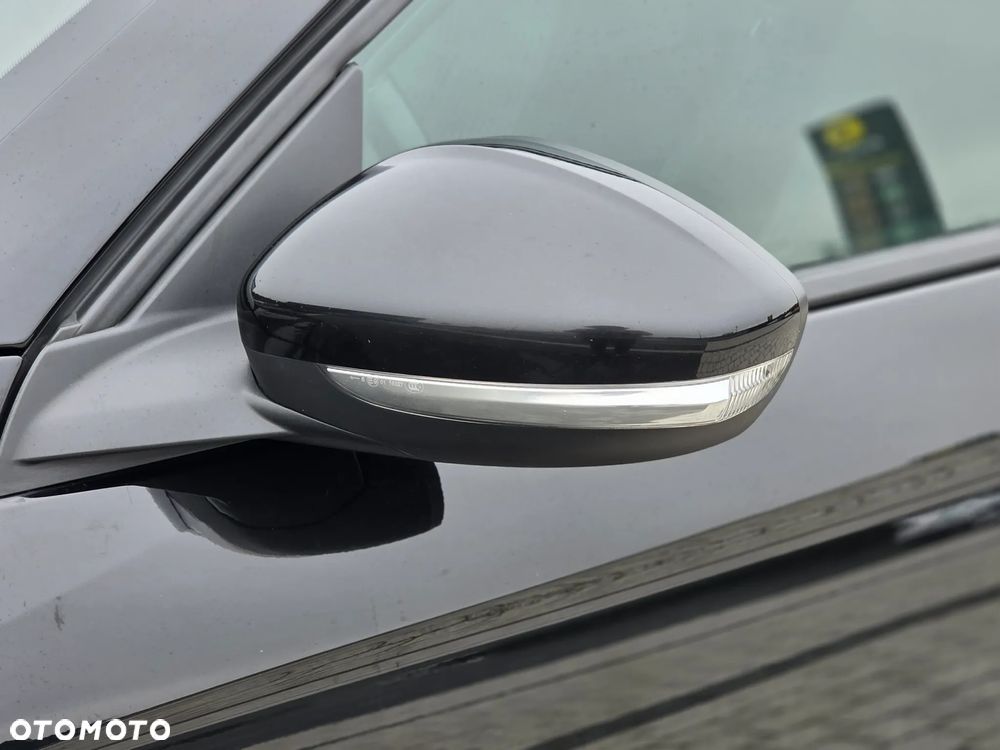 Opel Corsa 1.5 D Elegance S&S - 28