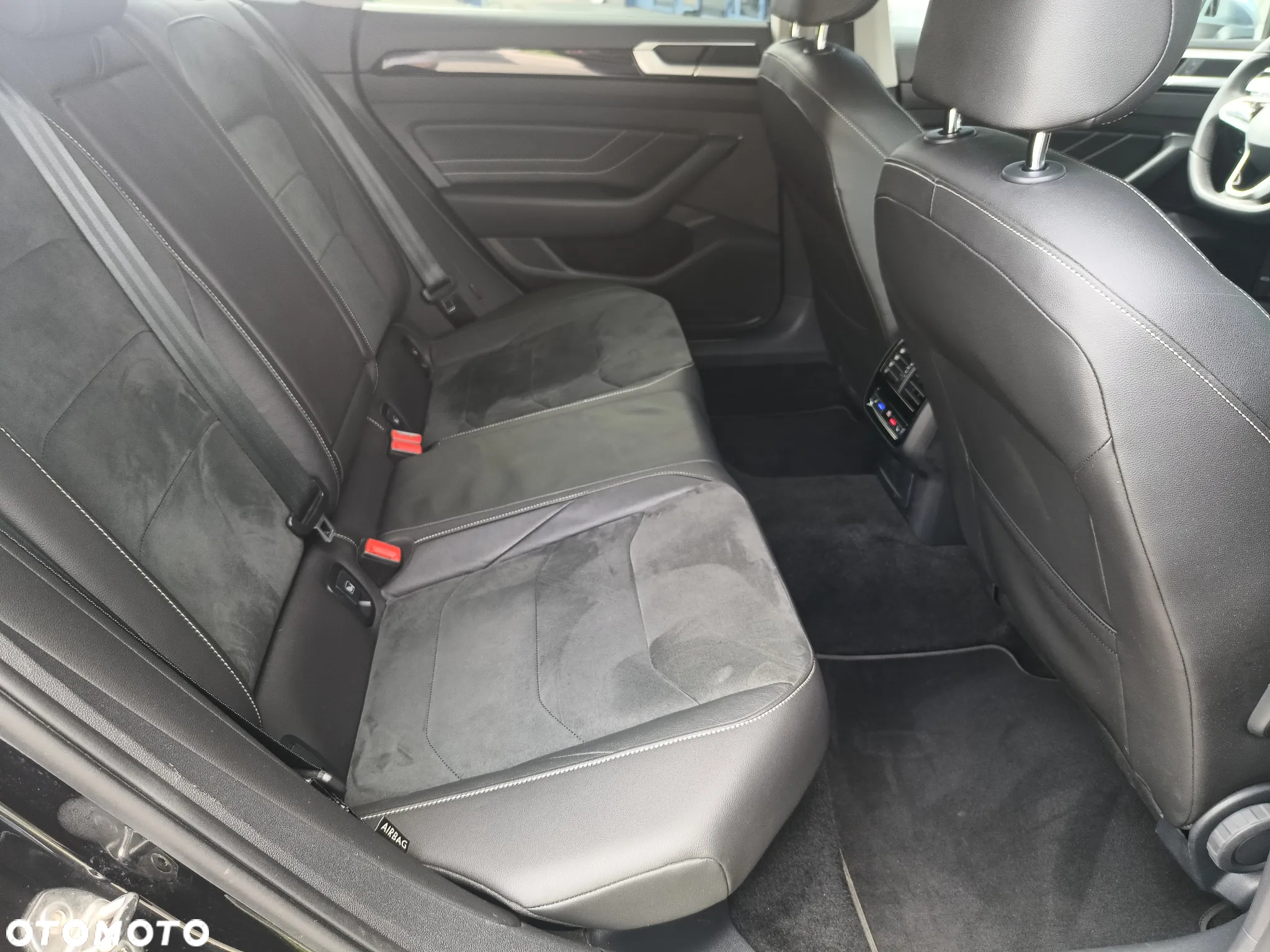 Volkswagen Arteon Shooting Brake 2.0 TDI SCR 4Motion DSG Elegance - 30