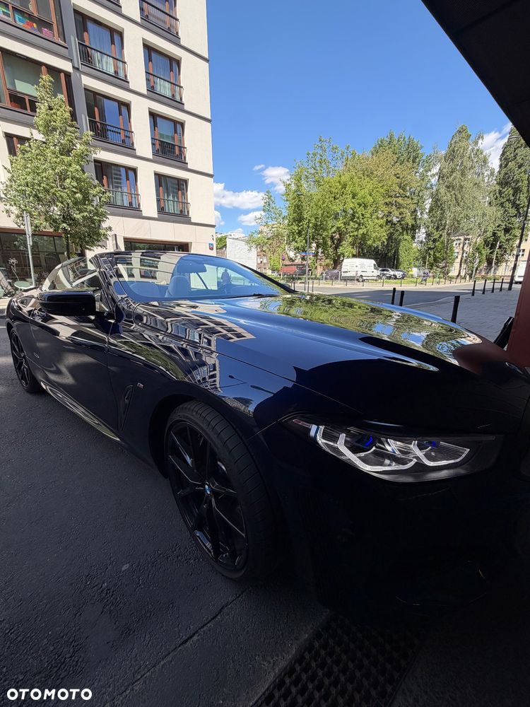 BMW Seria 8 - 23