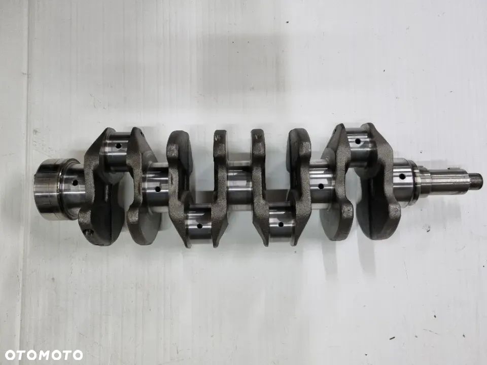 WAŁ KORBOWY MASTER MOVANO 3.0 DCI ZD30 - 3