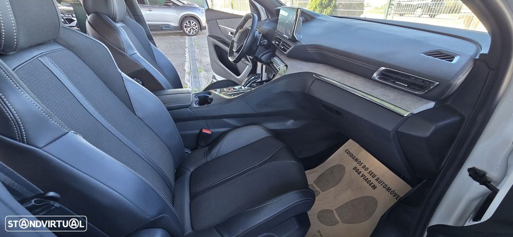 Peugeot 3008 1.6 Hybrid GT Pack e-EAT8 - 23