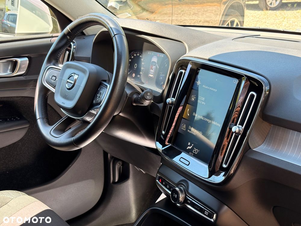 Volvo XC 40 D3 Momentum - 25
