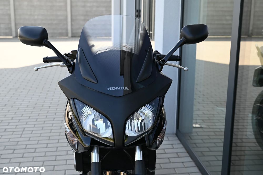 Honda CBF - 5