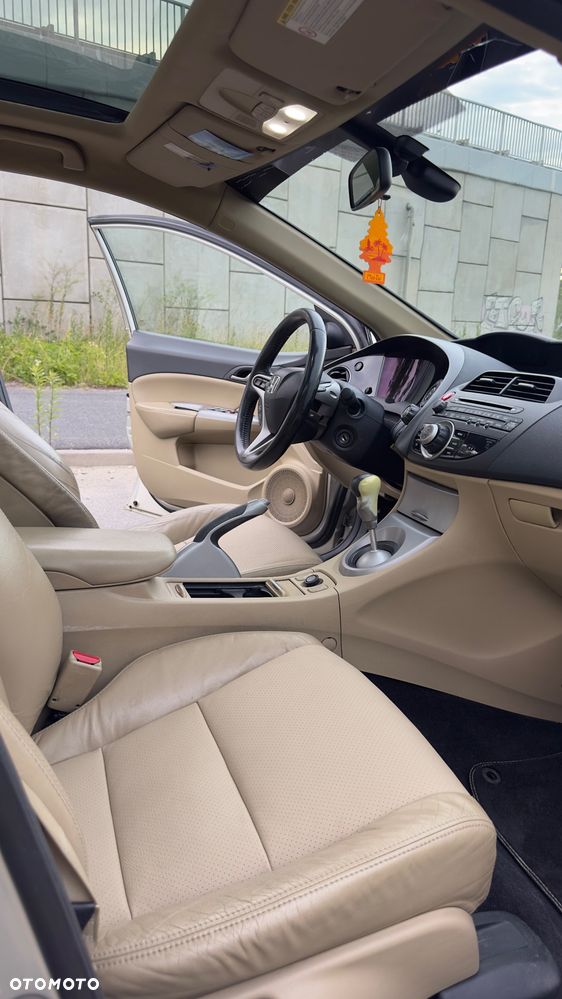 Honda Civic 2.2i-CTDi Executive NAVI - 9