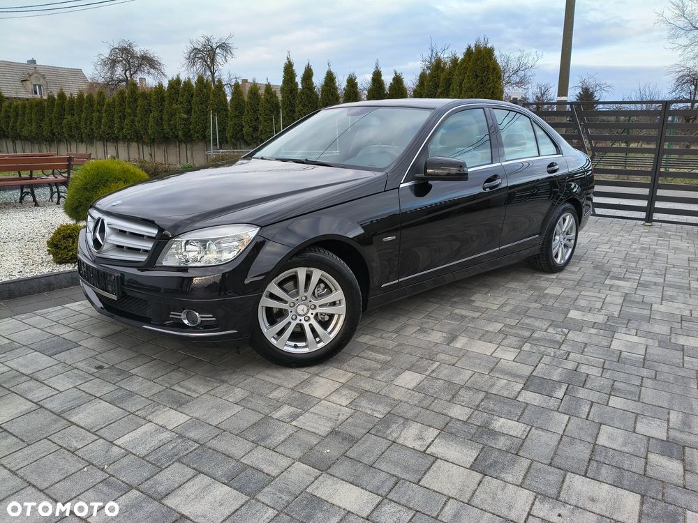 Mercedes-Benz Klasa C 180 Kompressor BlueEFFICIENCY Avantgarde - 2