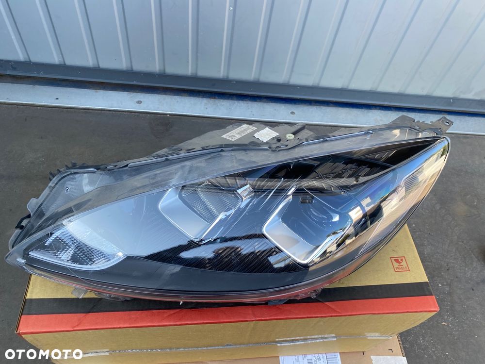 FORD KUGA 3 III MK3 LAMPA PRZEDNIA LEWA LED LEDOWA REFLEKTOR LEWY PRZEDNI PRZÓD LED  LEDOWY SOCZEWKA EUROPA LV4B-13E015-CD  LV4B13E015CD FULL LED - 4