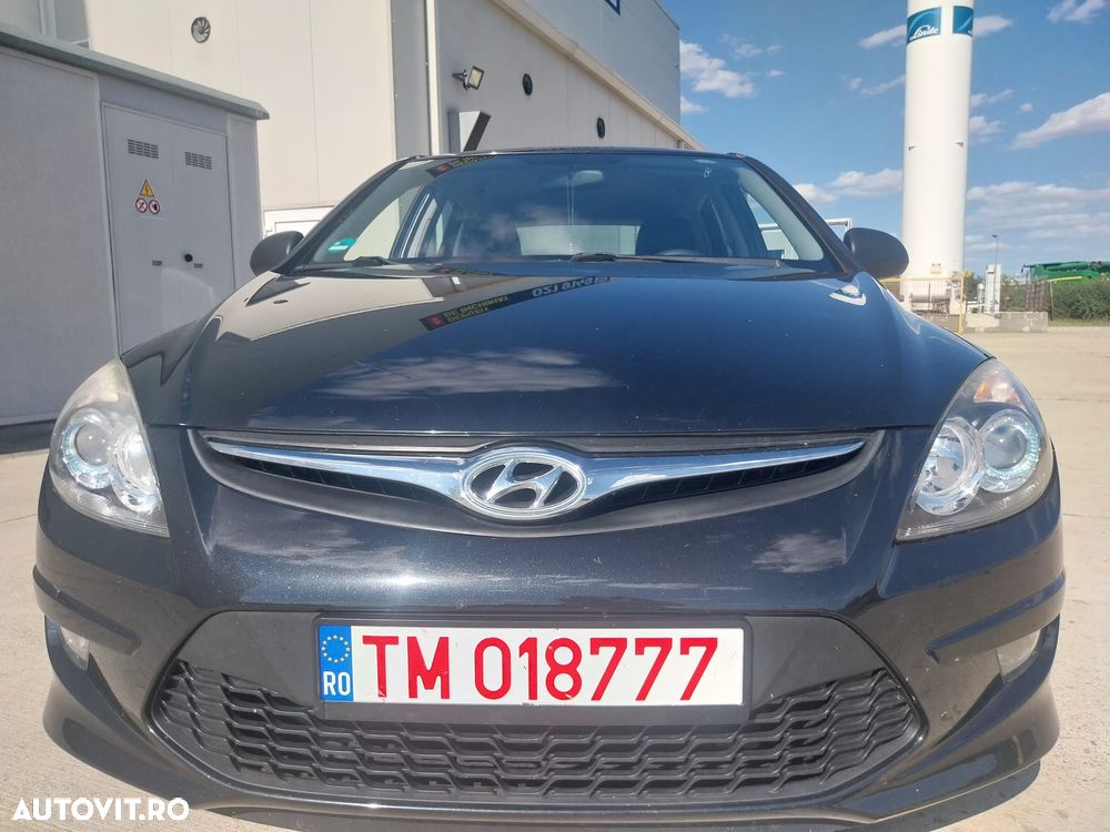 Hyundai i30 1.4 FIFA WM Edition - 1