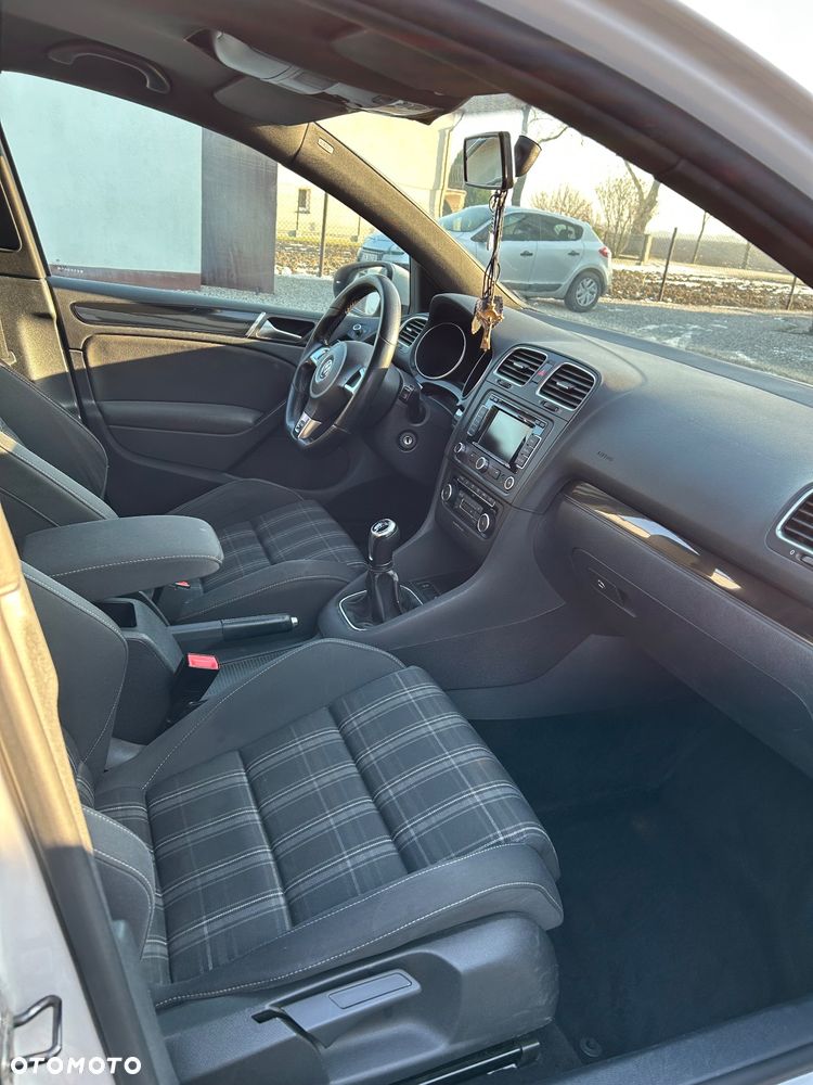 Volkswagen Golf 2.0 TDI DPF GTD - 10