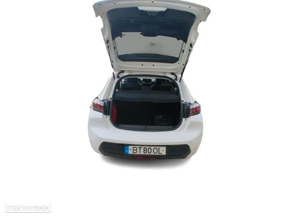 Peugeot e-208 Allure - 8