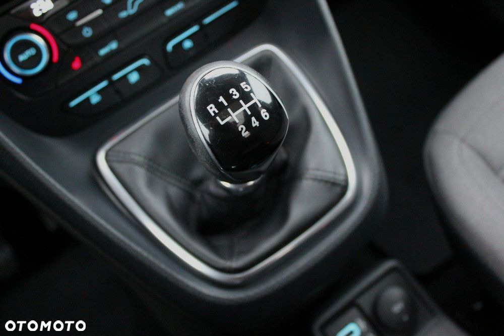 Ford Tourneo Connect - 17