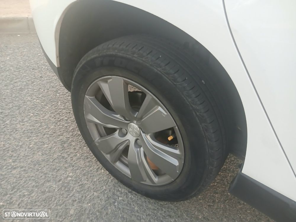 Peugeot 2008 1.2 PureTech Style - 34