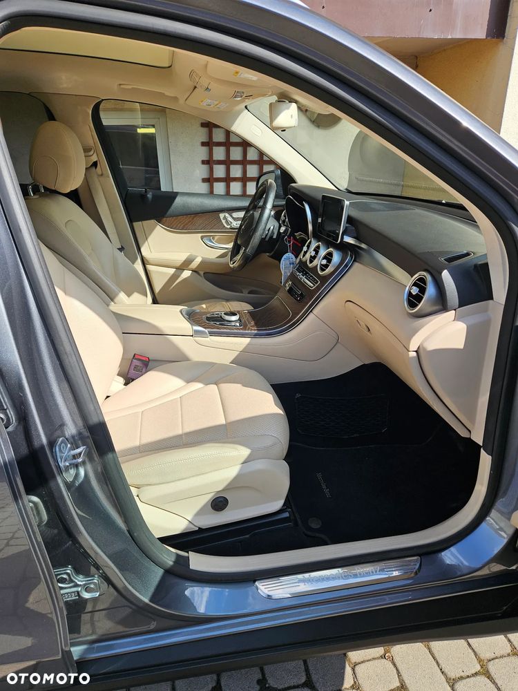 Mercedes-Benz GLC 300 4Matic 9G-TRONIC - 3