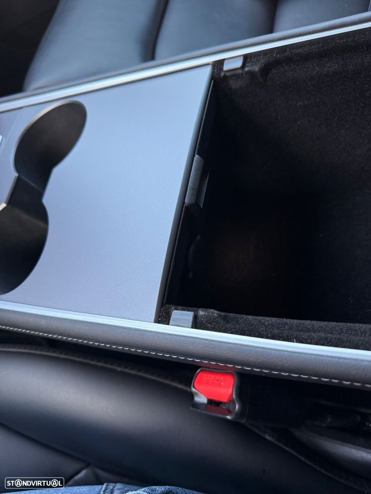 Tesla Model 3 Performance Dual Motor AWD - 26