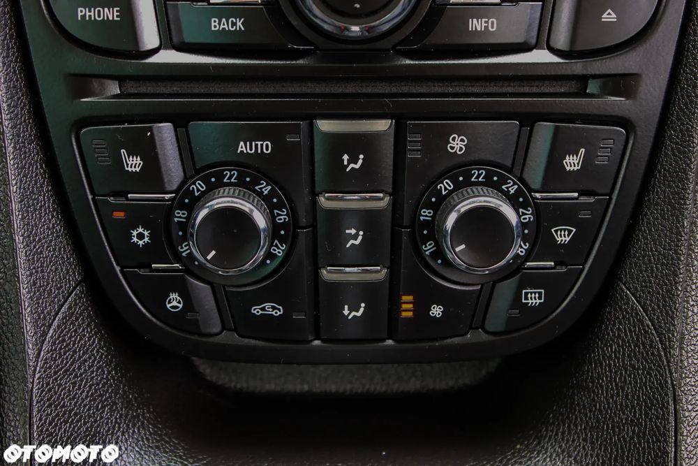 Opel Meriva 1.4 T Cosmo - 25