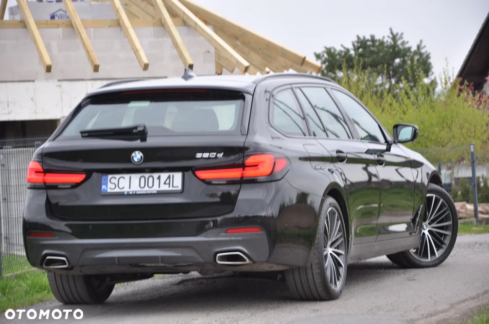 BMW Seria 5 520d xDrive mHEV M Sport sport - 4