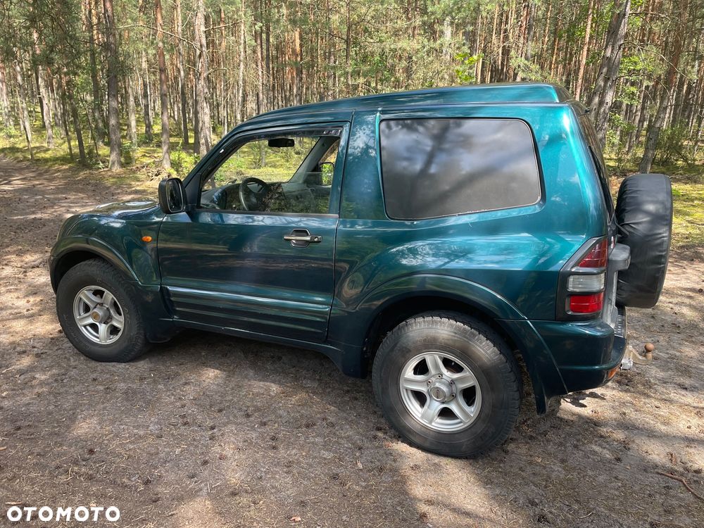 Mitsubishi Pajero - 9