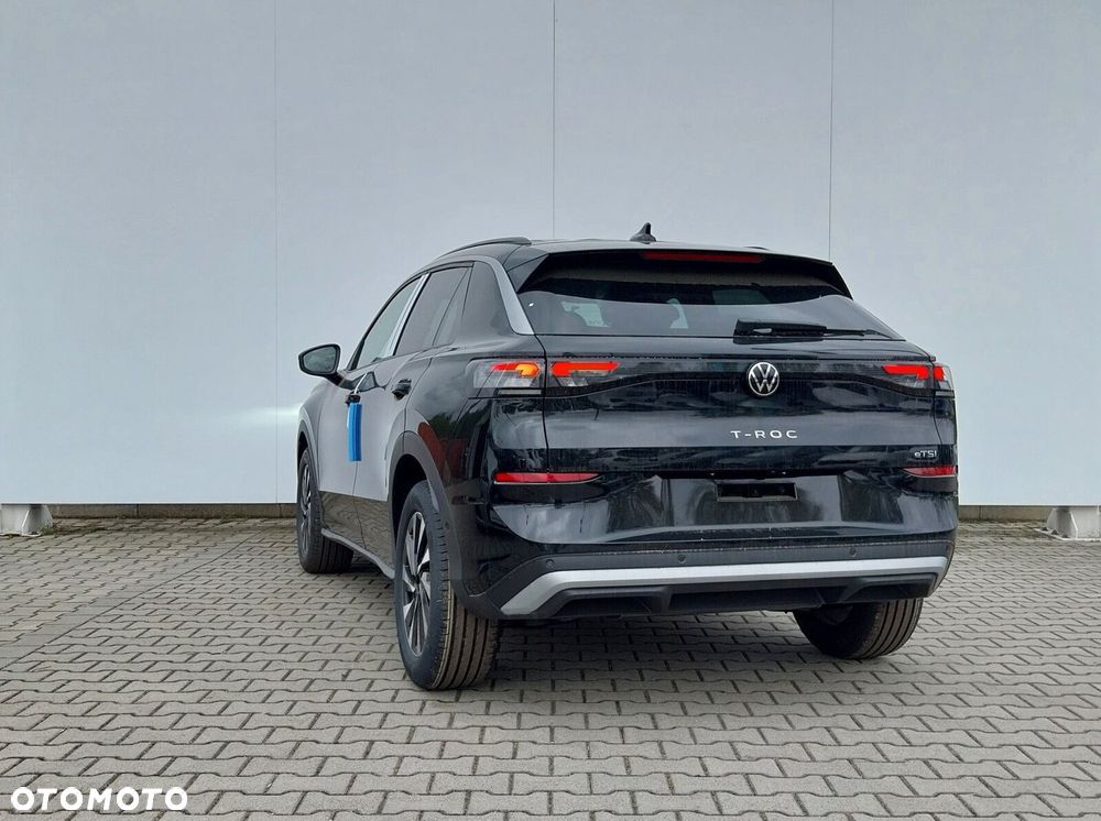 Volkswagen T-Roc - 4