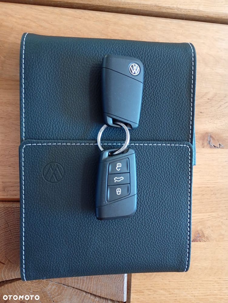 Volkswagen Passat 2.0 TDI EVO Business - 25