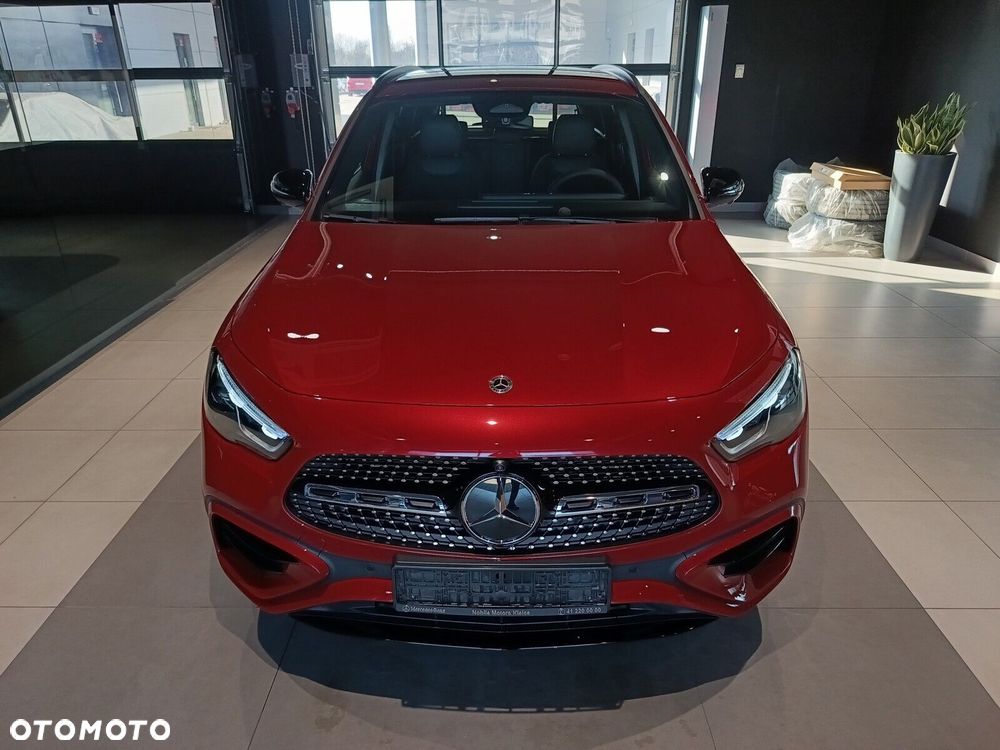 Mercedes-Benz GLA - 3