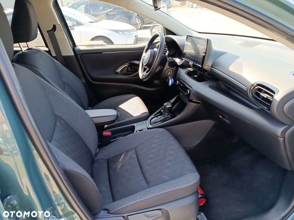 Toyota Yaris Hybrid 1.5 Style - 9