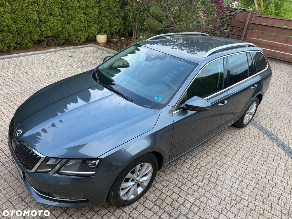 Skoda Octavia 1.6 TDI Premium Edition - 1
