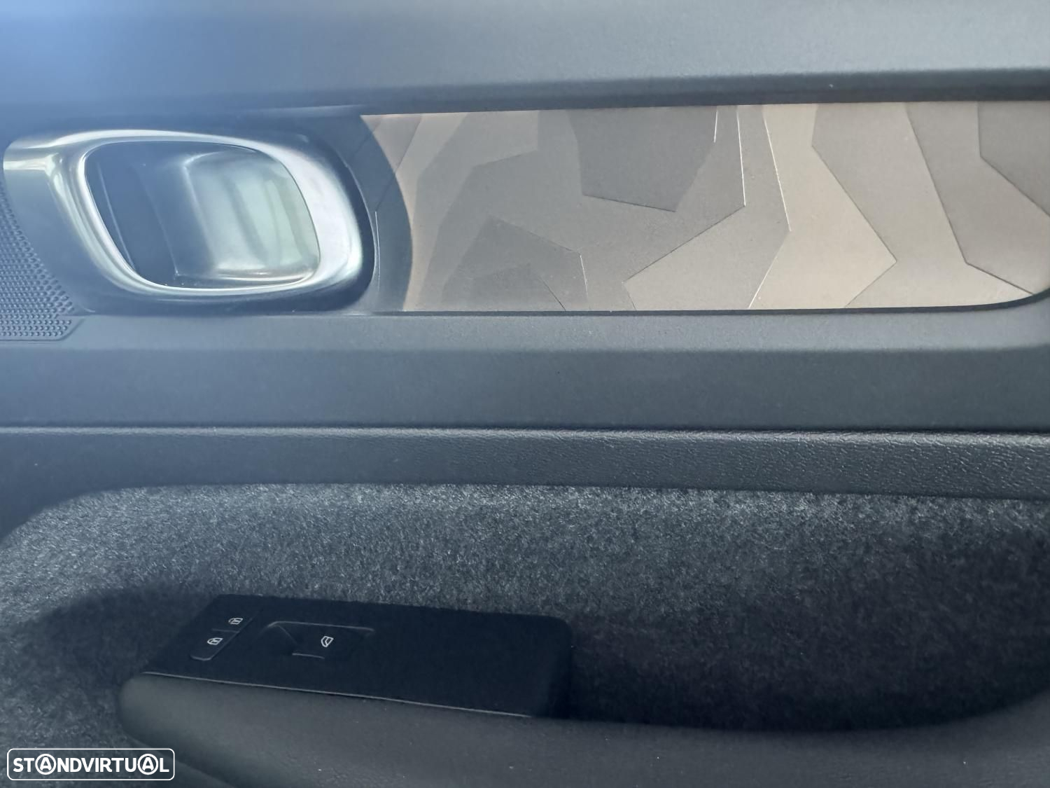 Volvo XC 40 1.5 T4 PHEV Core - 23