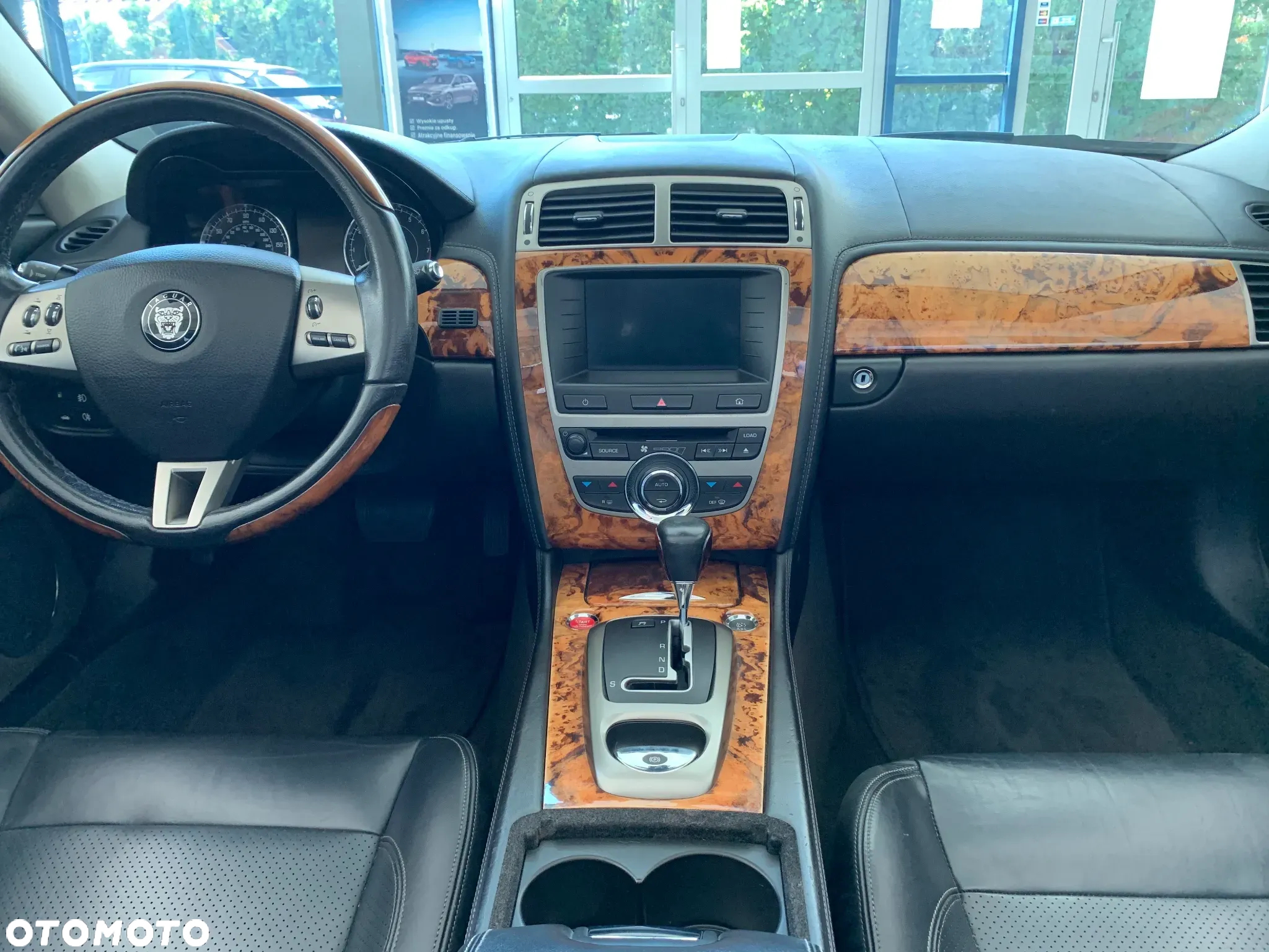 Jaguar XK 4.2 Coupe - 17