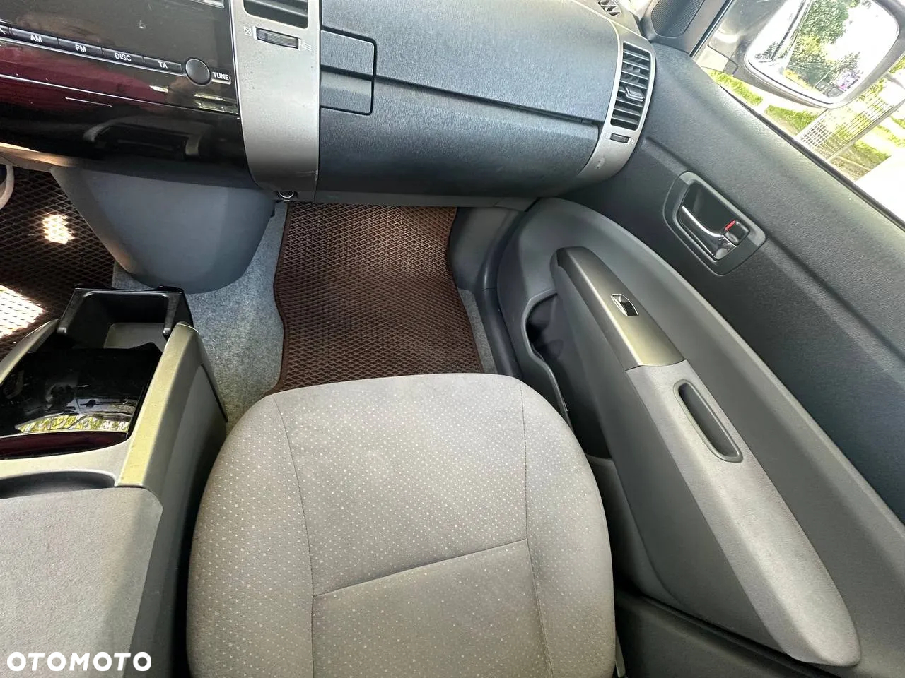 Toyota Prius - 10