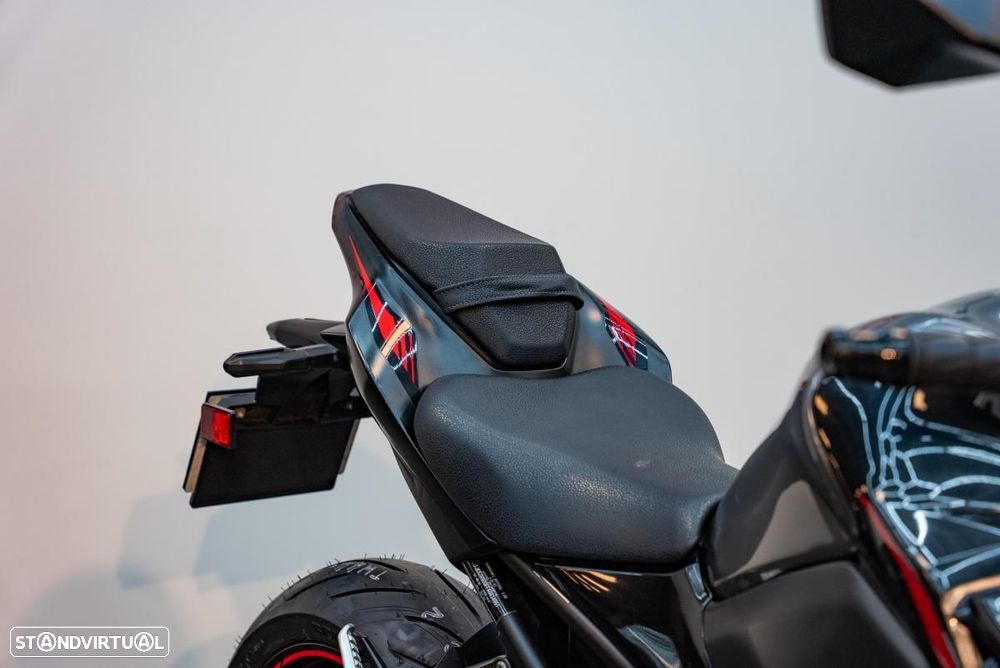 Kawasaki Z 900 - 10