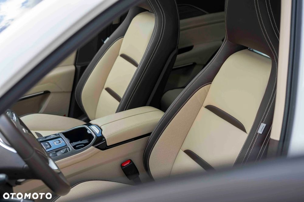 Bestune T77 1.5T Elegance DCT - 10
