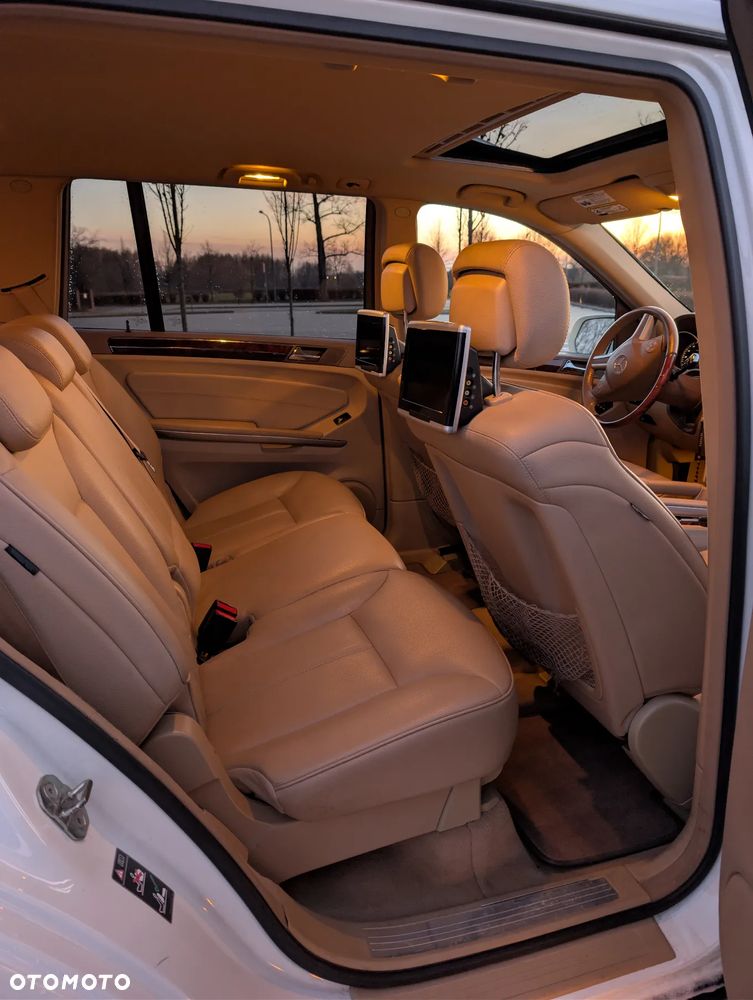 Mercedes-Benz GL 350 BlueTEC 4Matic 7G-TRONIC - 12