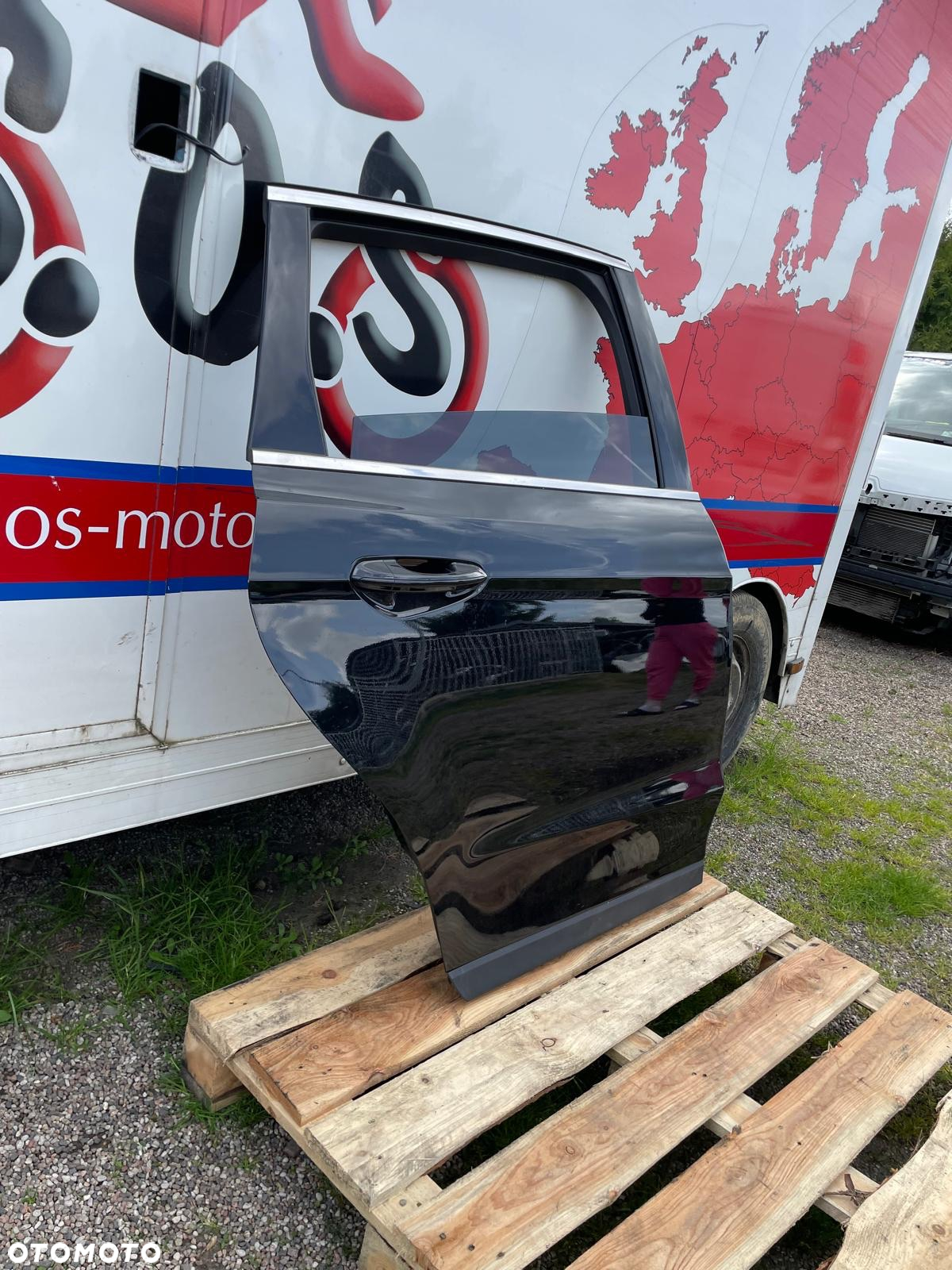Ford S-Max II 17r. drzwi prawy tył kpl. - 2