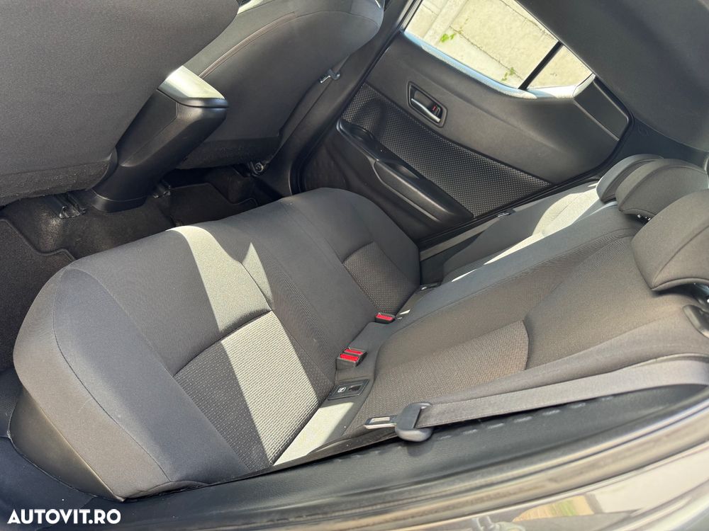 Toyota C-HR Hybrid Business-Edition - 21