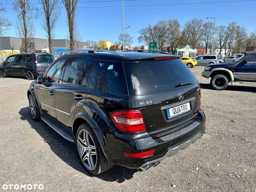 Mercedes-Benz ML 63 AMG 4-Matic - 3