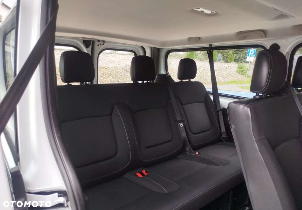 Renault Trafic - 25