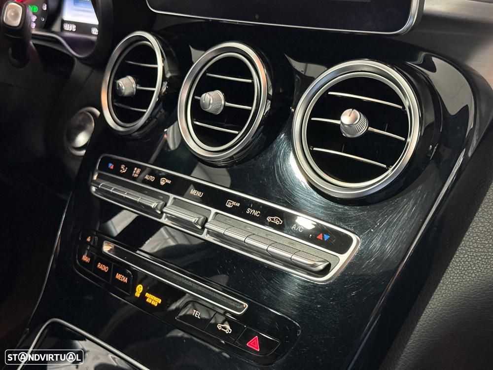 Mercedes-Benz GLC 250 d 4Matic 9G-TRONIC AMG Line - 36