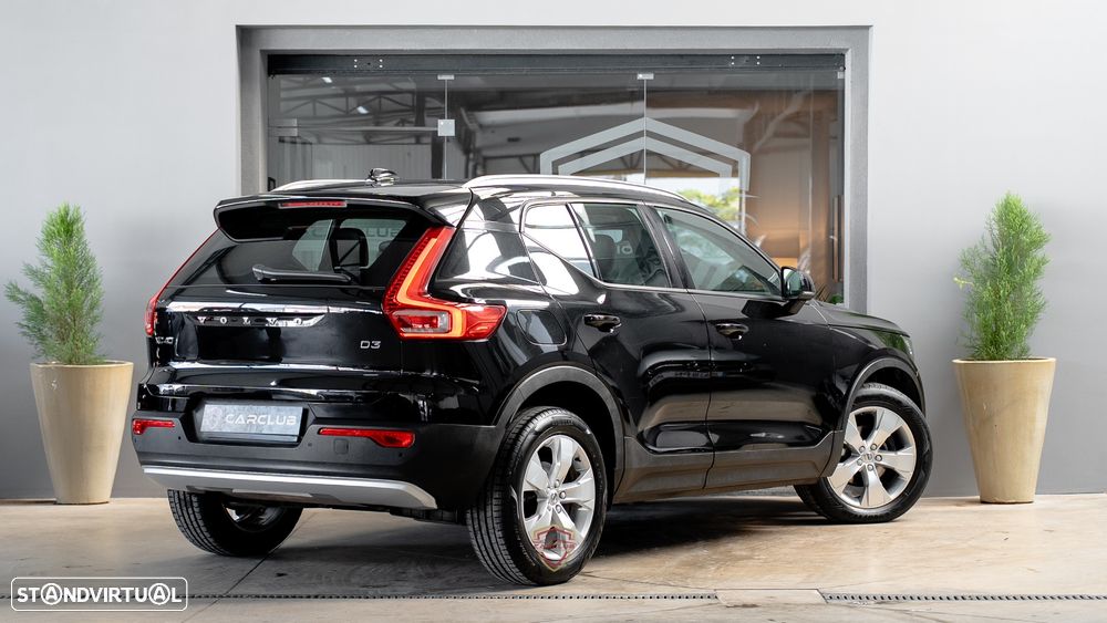 Volvo XC 40 2.0 D3 Momentum Geartronic - 5