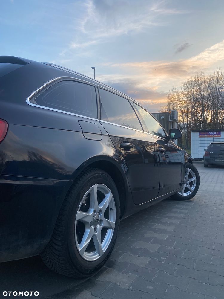Audi A4 Avant 2.0 TDI - 13