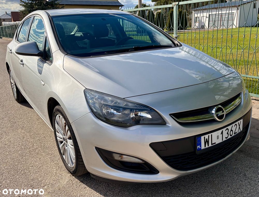Opel Astra 1.6 Style - 1