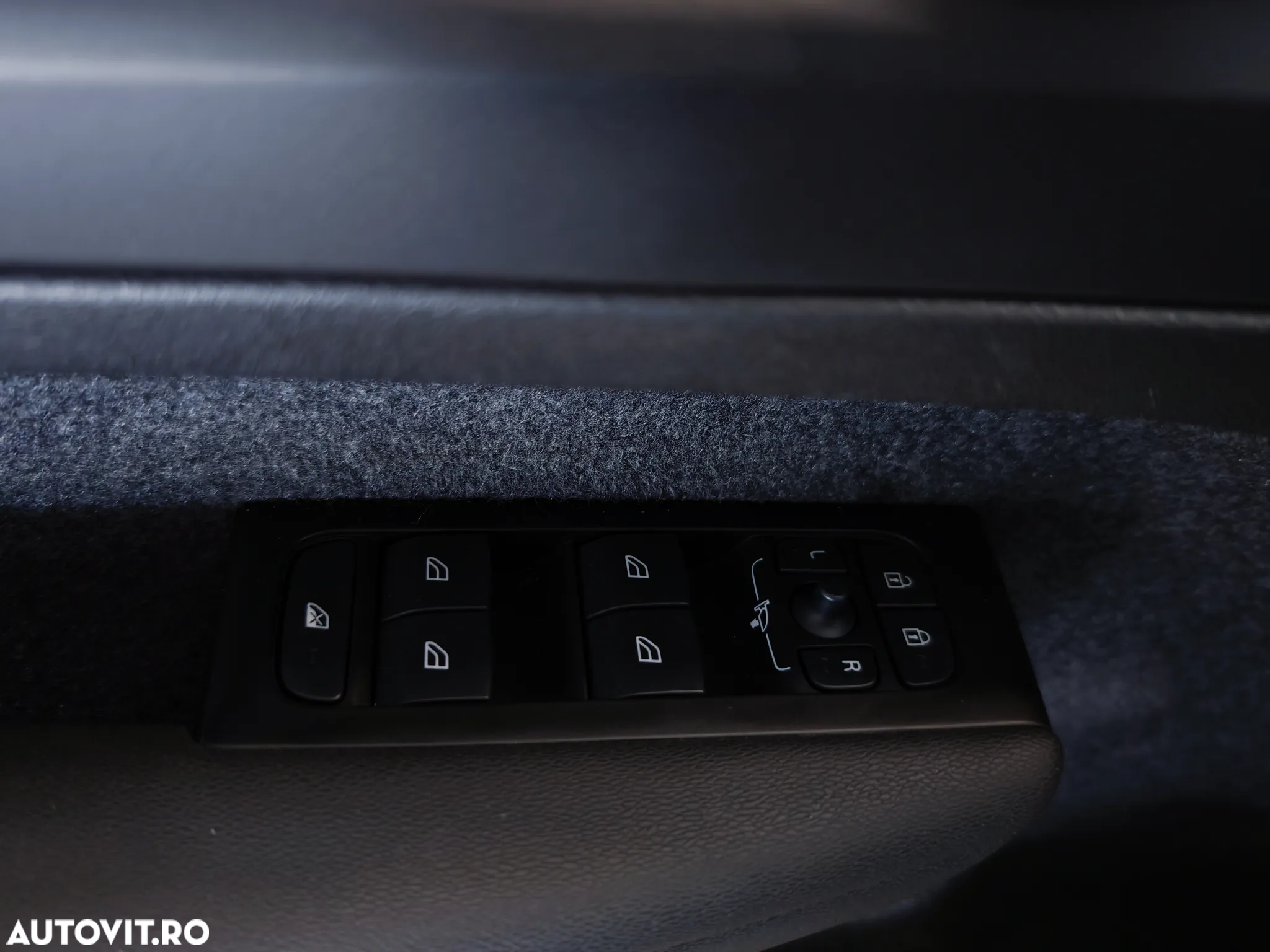 Volvo XC 40 T4 Recharge DKG Inscription Expression - 31