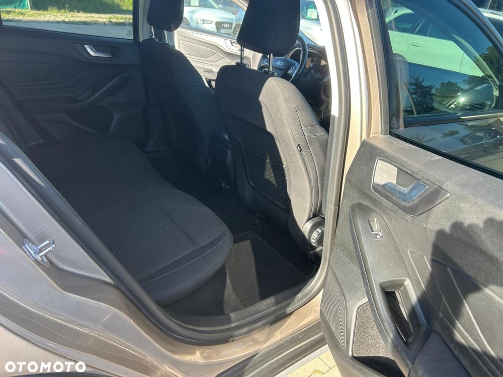 Ford Focus 1.5 EcoBoost Active - 23