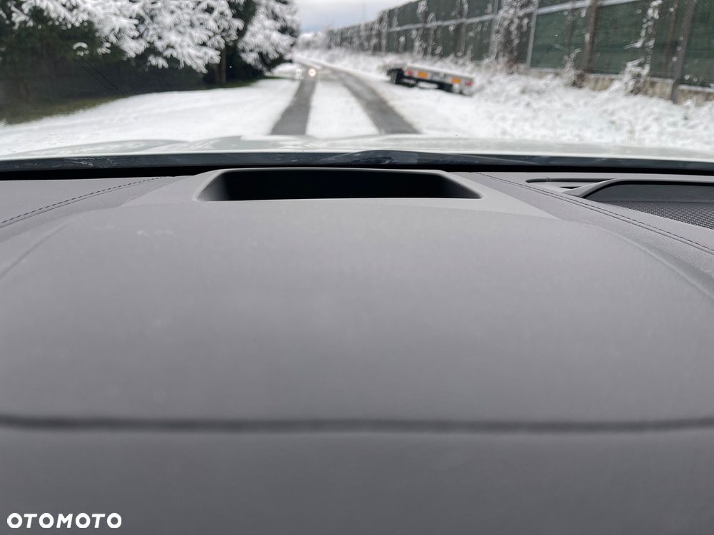 Volvo S90 D4 AWD Geartronic Inscription - 28