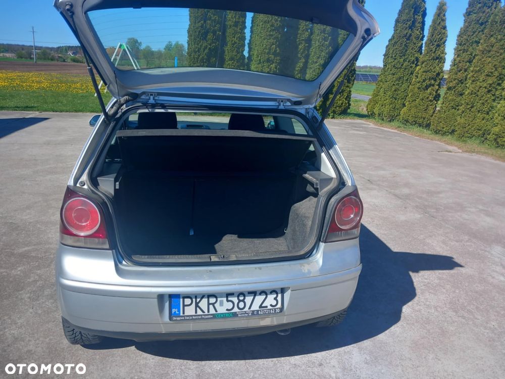 Volkswagen Polo 1.4 TDI Comfortline - 4