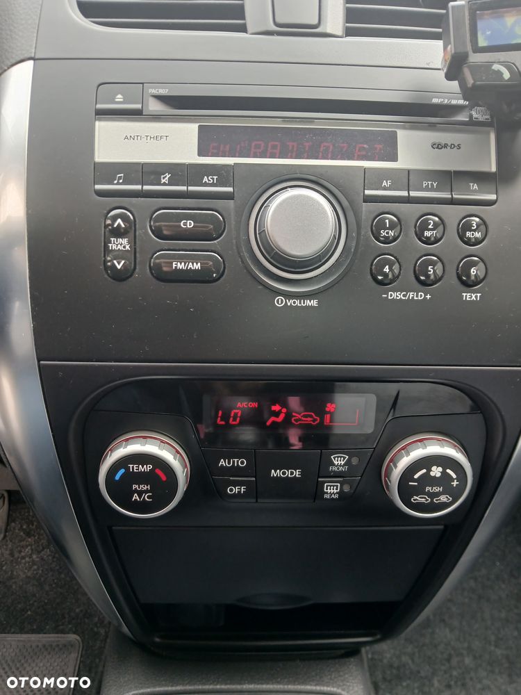 Suzuki SX4 1.6 VVT 4x2 Comfort - 19