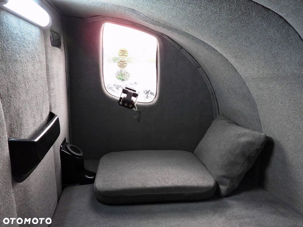 Iveco DAILY 35S18 PLANDEKA WINDA 8 PALET WEBASTO TEMPOMAT KLIMATYZACJA  180KM - 40