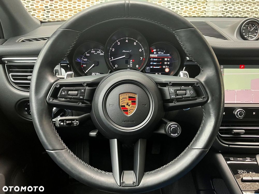Porsche Macan - 21