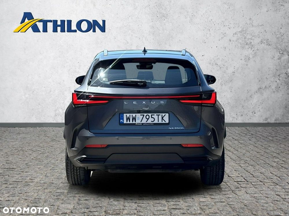 Lexus NX - 4