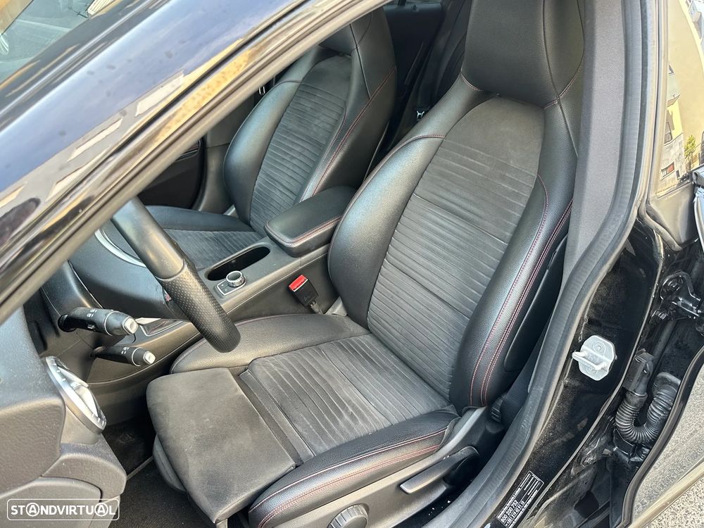 Mercedes-Benz CLA 180 d Shooting Brake AMG Line - 4
