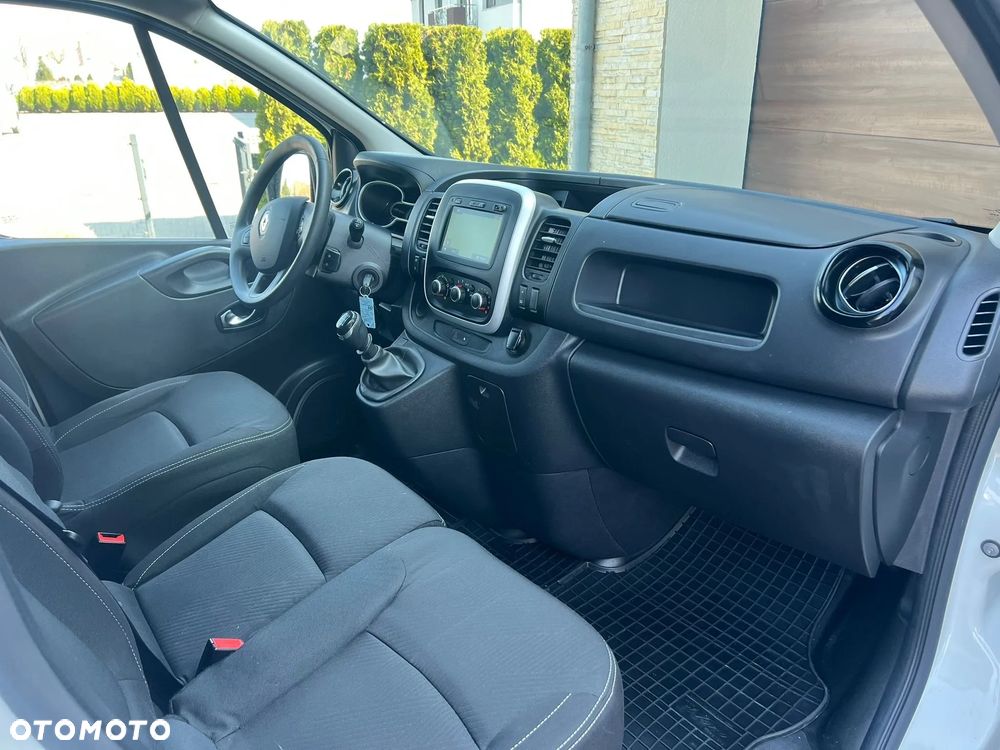 Renault TRAFIC - 19